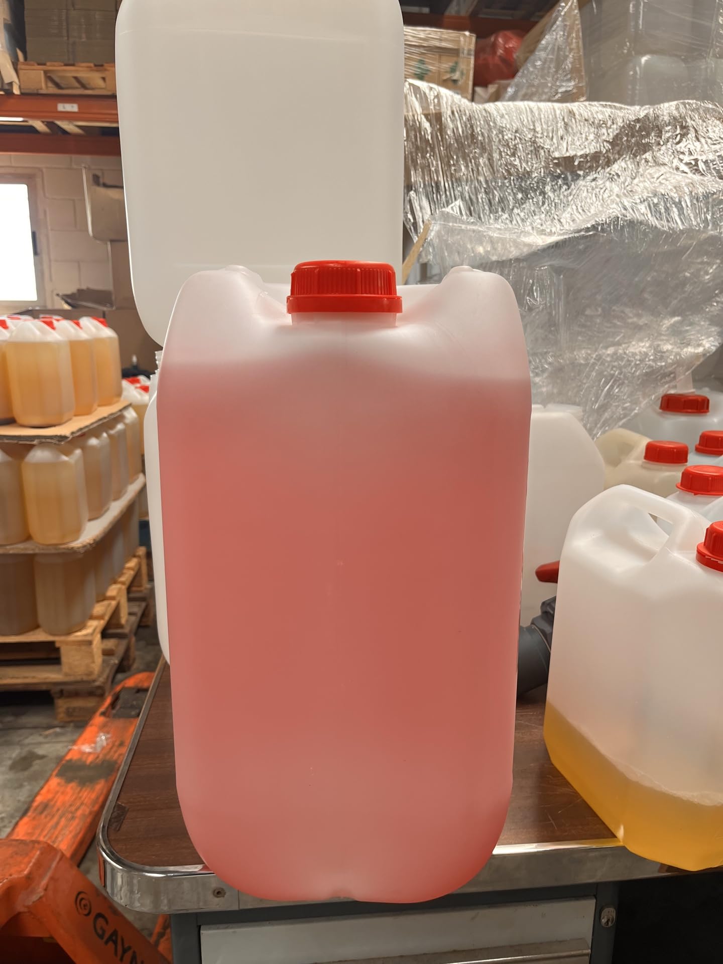 Terrasoil Alcalis – Desengrasante Industrial Alcalino Concentrado 25L | Limpieza Profesional de Suelos, Talleres y Máquinas Fregadoras | Elimina Grasas, Aceites y Residuos Difíciles