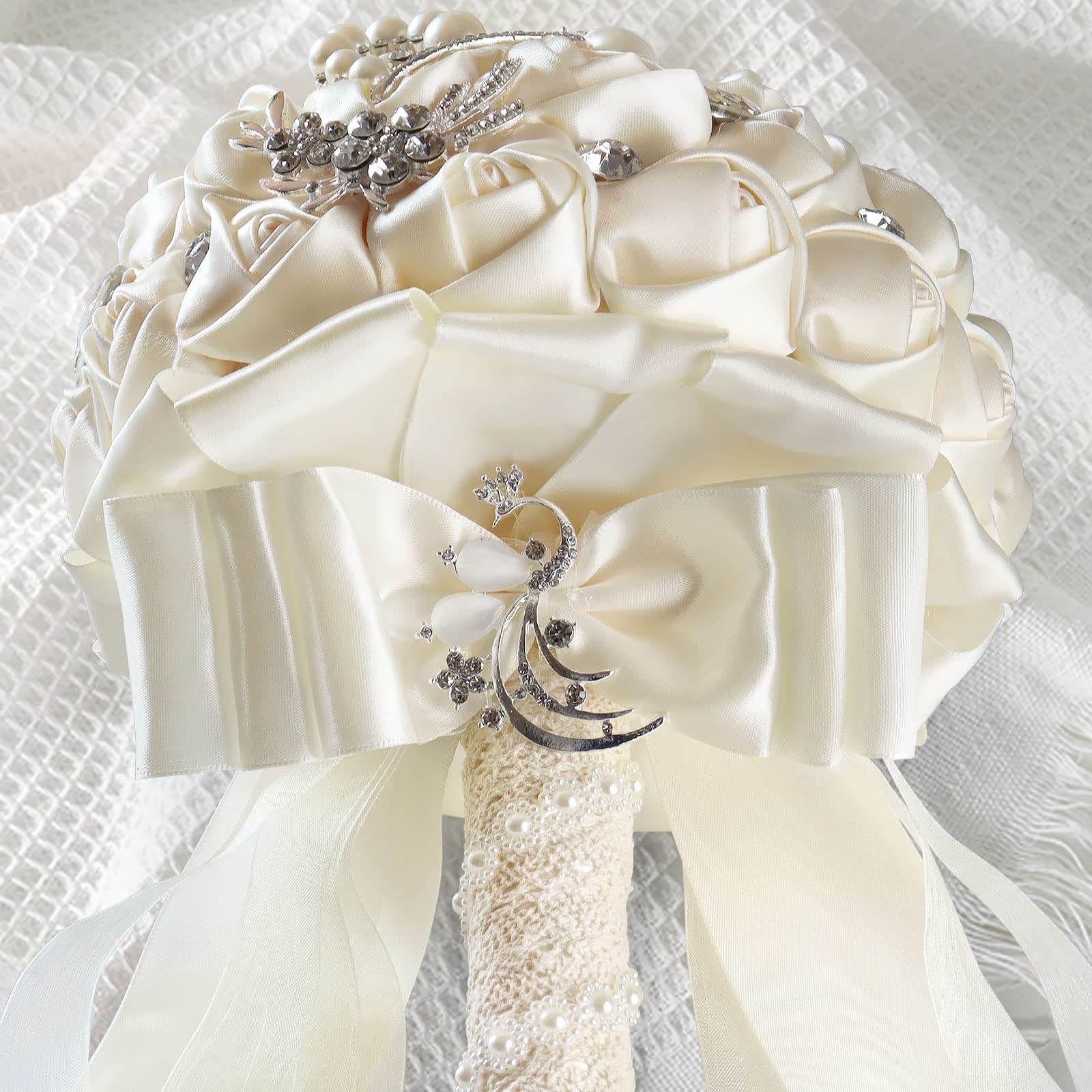Handgemachte Brosche Brautstrauß Braut Satin Rosen Blumen Strass Perlen Blumensträusse Hochzeit Strauß Künstliche Blumenstrauß künstlicher Rosenstrauß Dekoration (Creystal Creamy White)