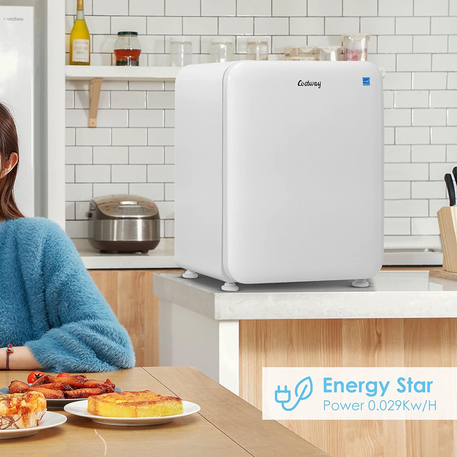 COSTWAY Compact Refrigerator, 2.4 cu ft. Single Door Small Fridge with Auto Defrost, Adjustable Temperature 32℉ to 50℉, Reversible Door, Removable Glass Shelves, Mini Fridge for Apartment, White