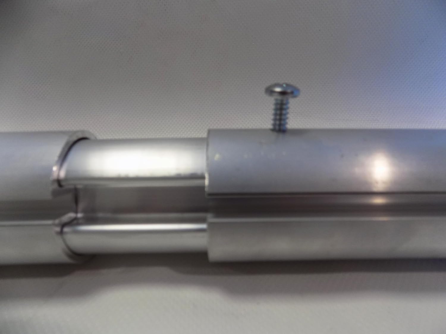 Kym Industries Adjustable Aluminum Dump Truck Tarp Axle Roller 93" - 110"