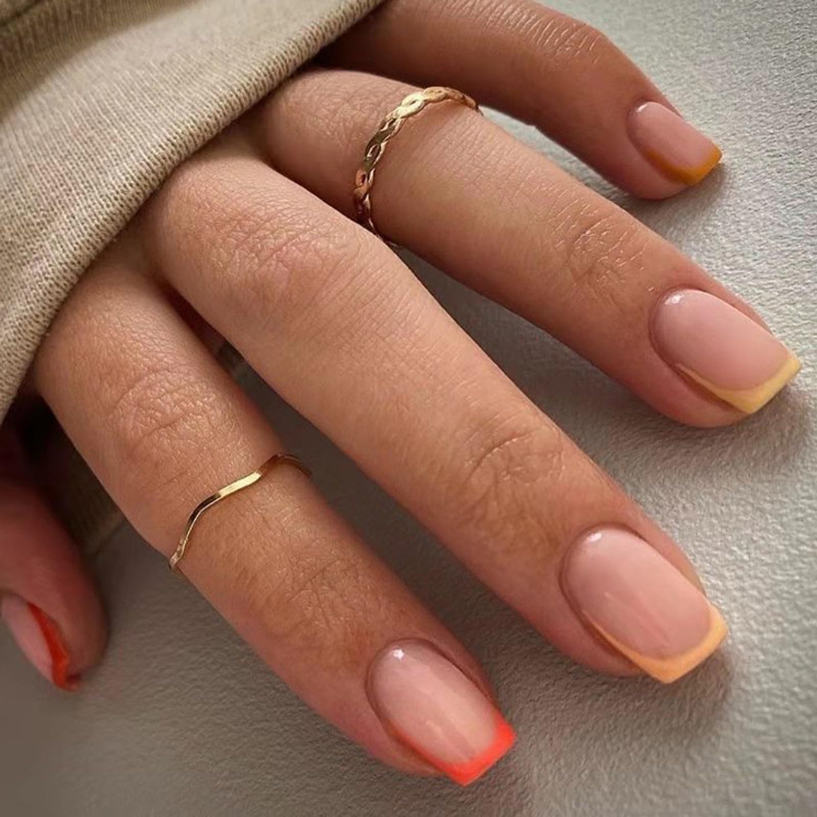 24 Stück French-Kunstnägel – Aufdrücknägel – Volldeckende Kunstnägel in Nude-Weiß, quadratisch, zum Aufkleben – French-Fake-Nägel zum Aufkleben für Frauen und Mädchen, N