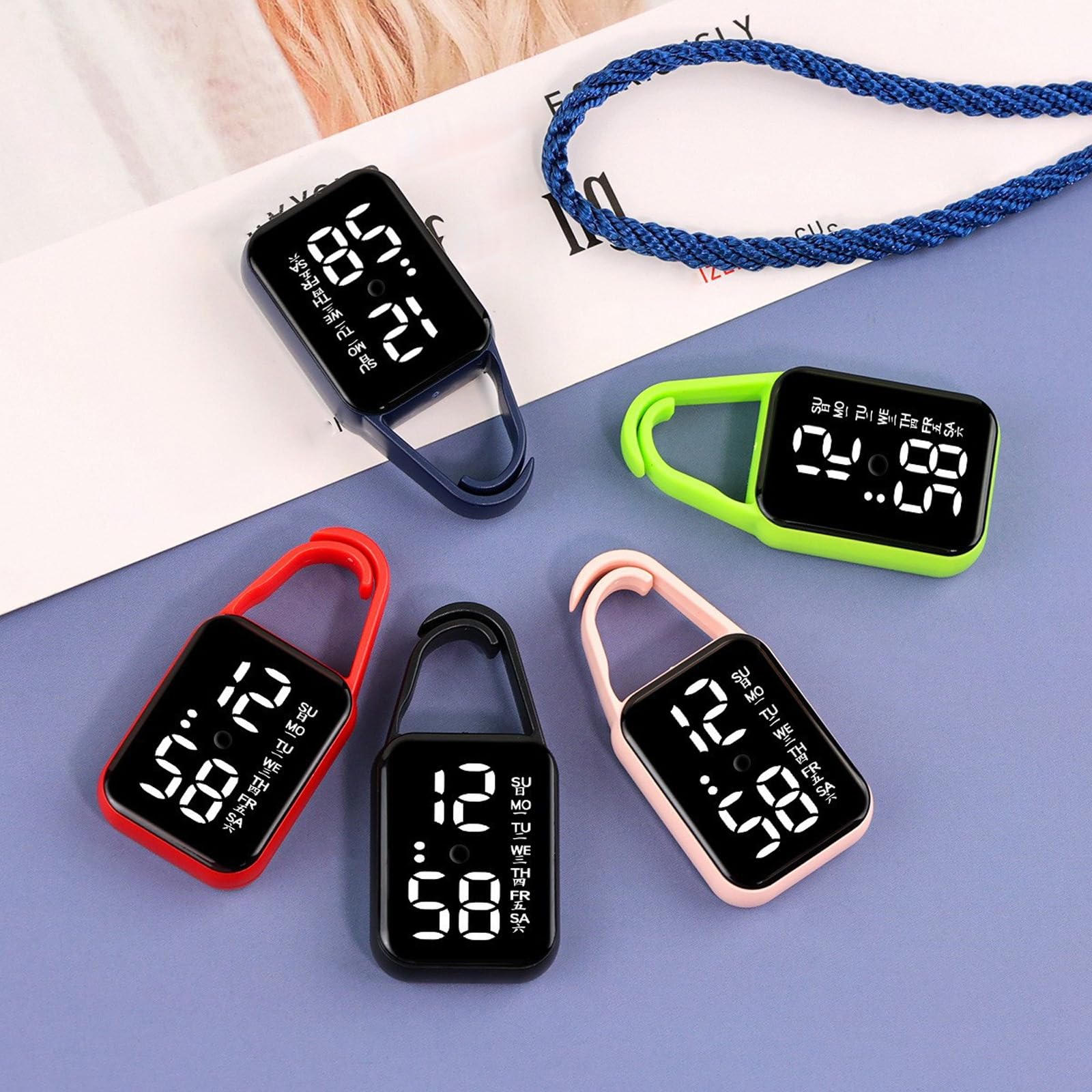 Llavero de luz nocturna con reloj digital táctil para estudiantes