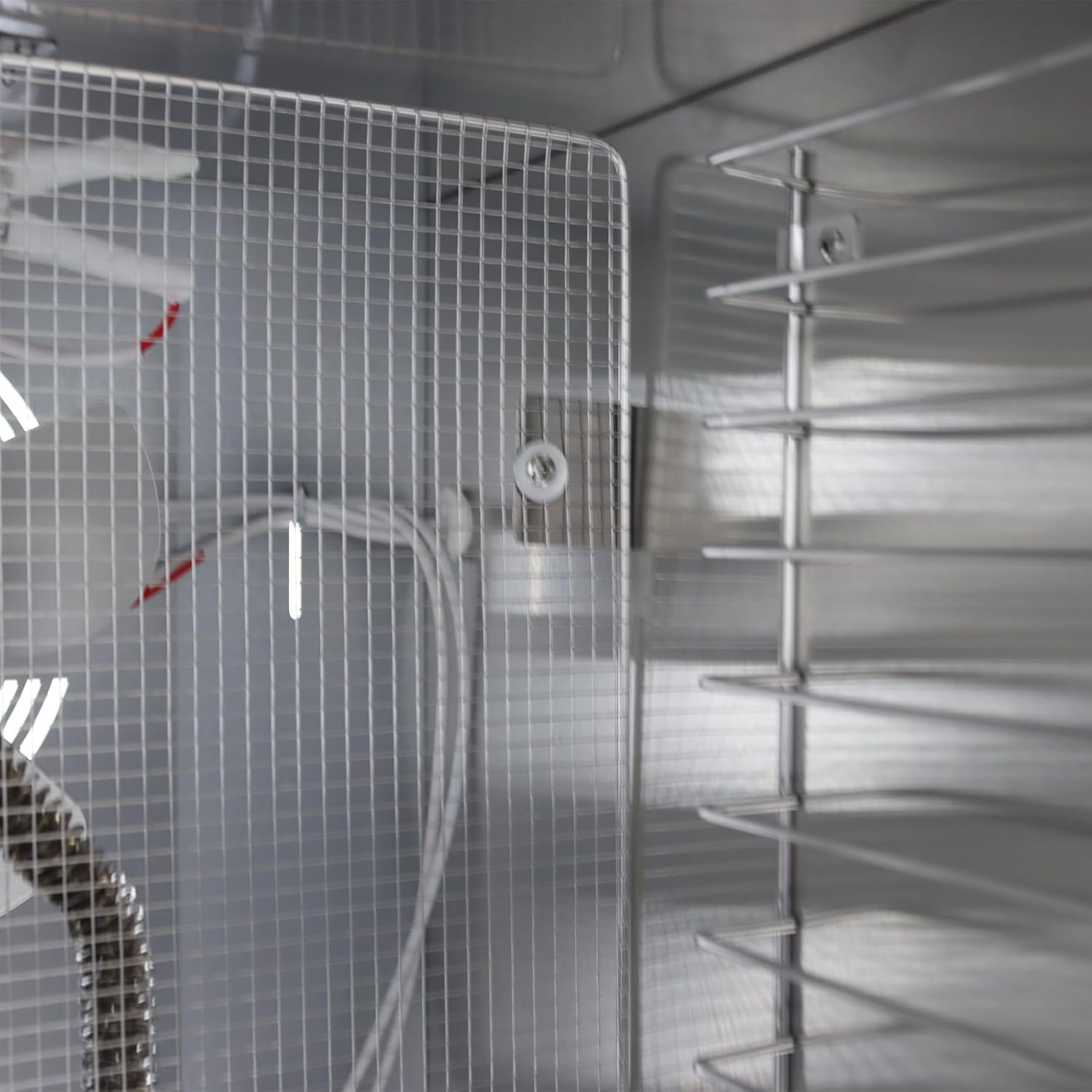 96 Layer Four Doors Vertical Food Dehydrator Dryer Machine with Four Separate Spaces for Air-Drying Fruits Vegetables Tea Meat Shrimps and Herb Medicines 220V