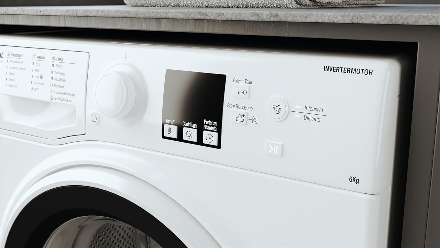 Recensione della Lavatrice Hotpoint Ariston RSSF 624 W: Efficiente e Compatta!