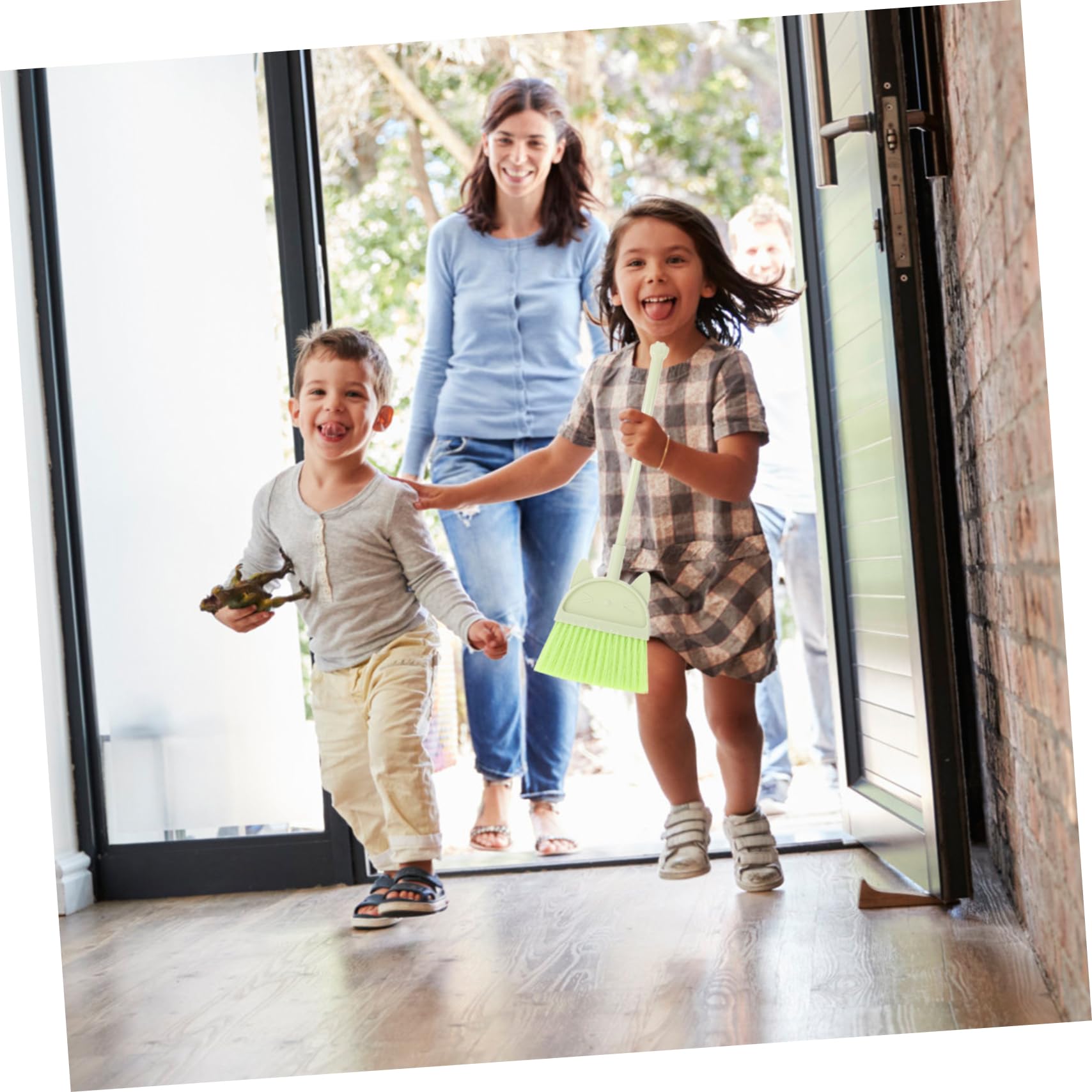 OUNONA Cartoon Broom Cleaning Broom for Lightweight Durable Engaging Housework Present for Boys Bright