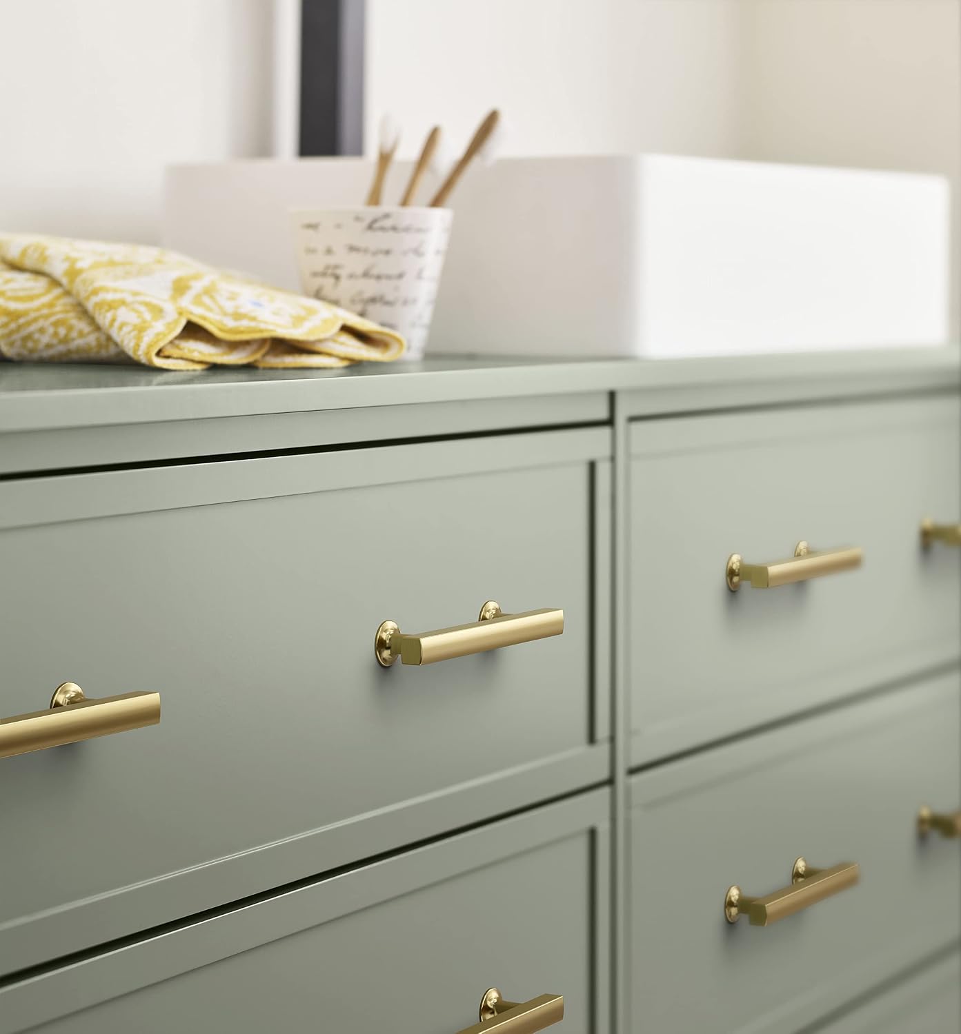Amerock BP37104BBZ | Everett 3-3/4 in (96 mm) Center-to-Center Golden Champagne Cabinet Pull | Kitchen Cabinet Hardware | Furniture Hardware | Bathroom Drawer Handle
