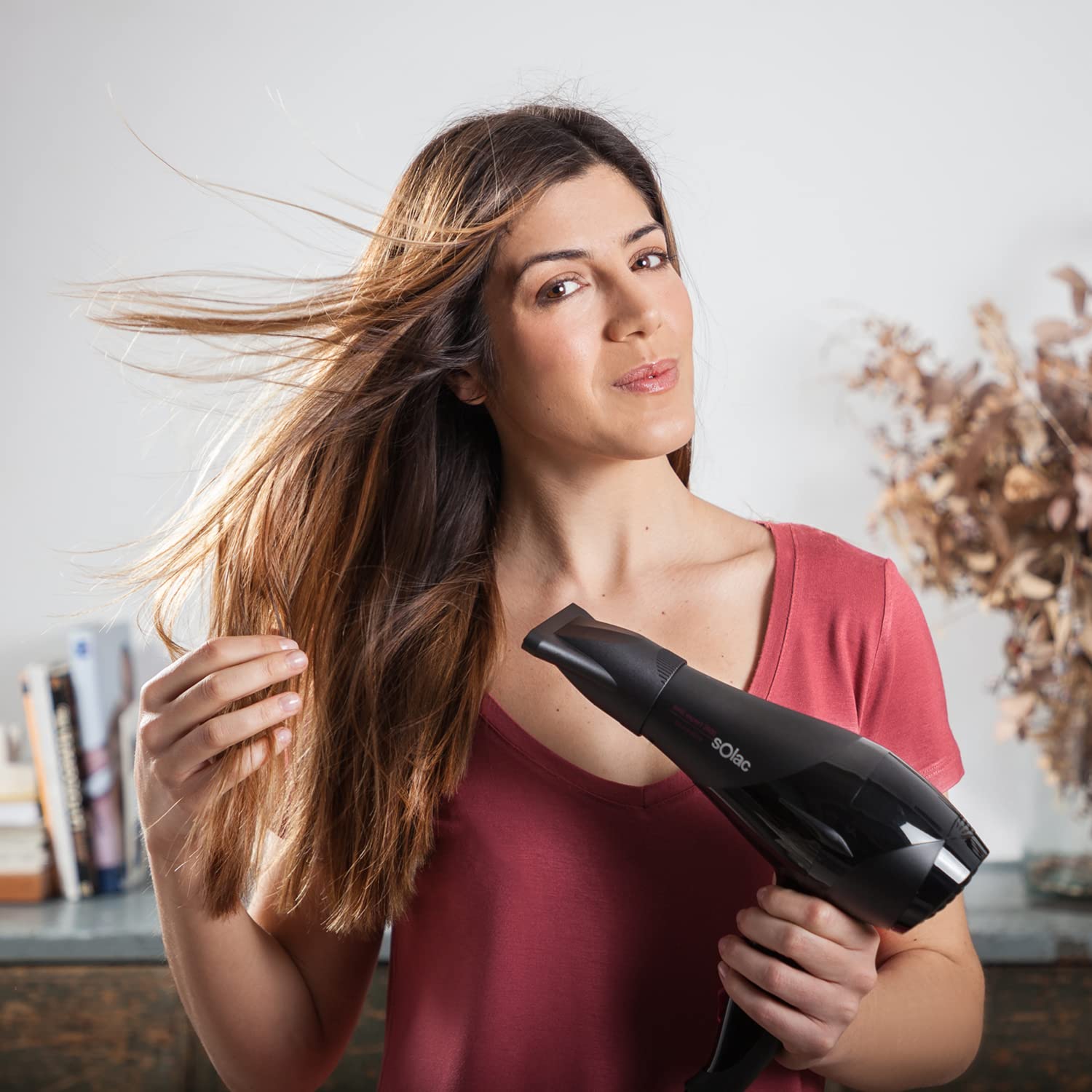 Solac - Secador de pelo profesional Tourmaline 2600W | 2 velocidades | 3 temperaturas | Botón aire frío | Motor AC | Protección Turmalina | Función iónica | 2 Accesorios: Concentrador Y Difusor