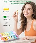 Organisateur de pilules hebdomadaires pliables 2 Temps par jour - L'humidité magnétique-Proof 7 Boîte à pilules du jour AM PM, Organisateur de médecine de voyage portable avec des lids amovibles pour les vitamines, suppléments et huiles de poisson (multicolore)