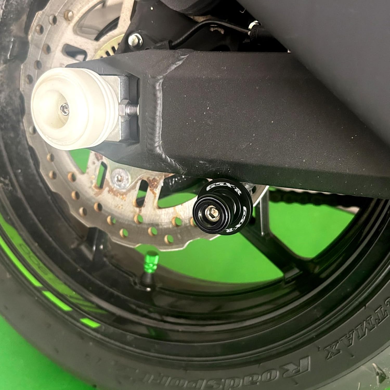 Fit For Suzuki GSXR 600 2005 GSXR 750 2018 GSXR 1000 GSX1300R GSX-8R GSXR 125 GSX-R 150 CNC Motorcycle Swingarm Spools Sliders Swing arm Spools Stand Screws (Black)