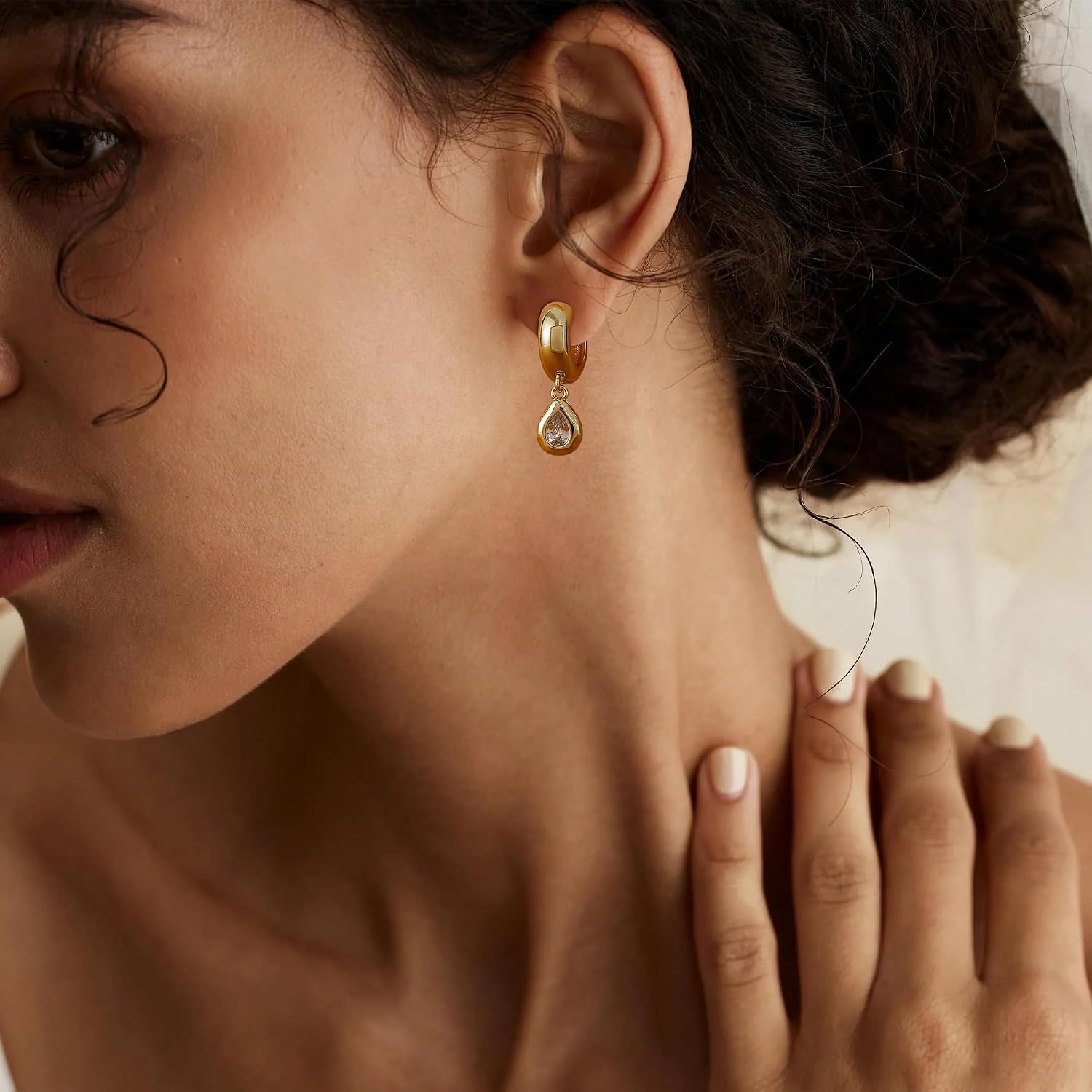 SHERLOVE Chunky Huggie Hoop Gold Dangle Earrings for Women Trendy Diamond Cubic Zirconia Drop Dangle Statement Earrings Women Jewelry Gifts Accessories