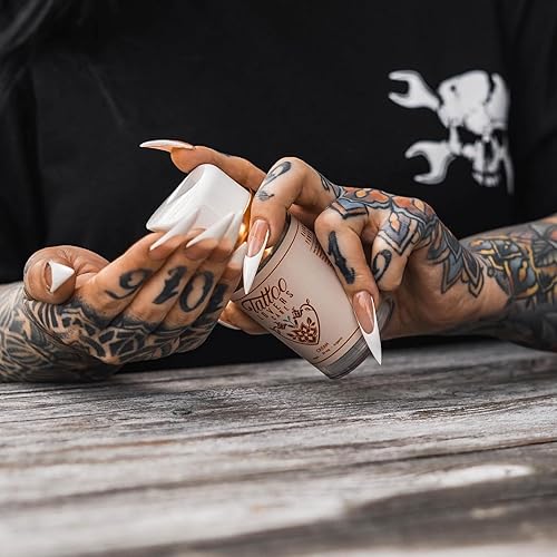 Miniatura 4 de Tatoo Lovers Care - Crema hidratante para tatuajes que promueve la curación de la piel, revitaliza el enrojecimiento, hinchazón, costras, acelera la