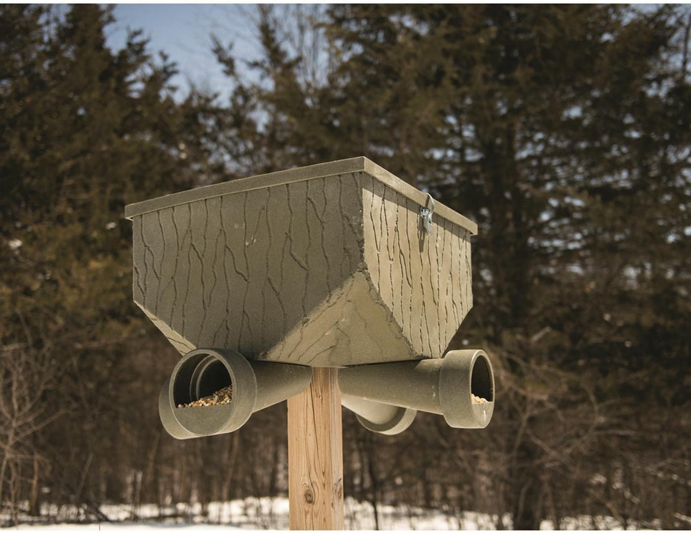 Banks Outdoors Gravity Fed Post Mounted Weatherproof Feed Bank Deer and Game... photo 3