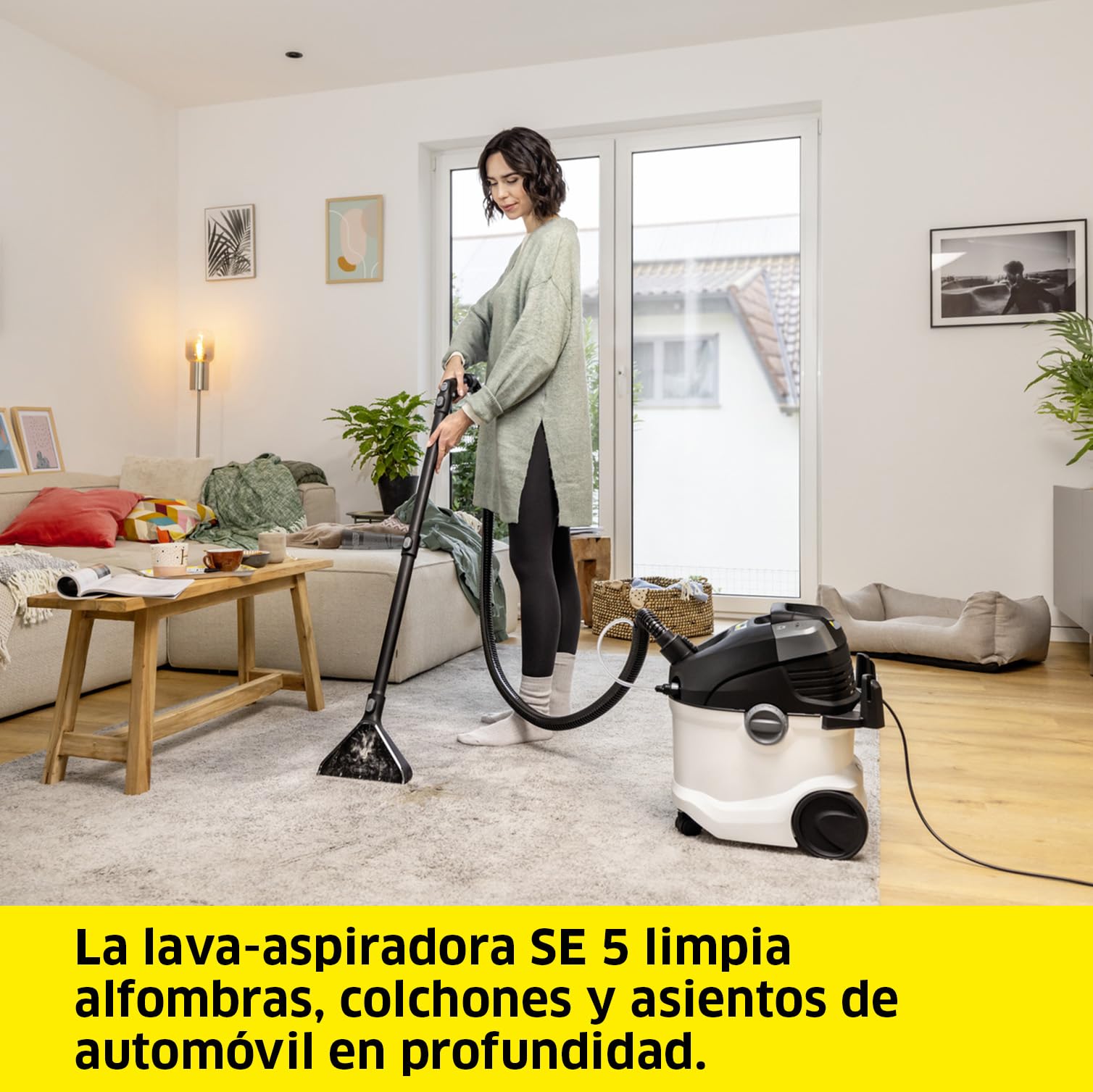 KÄRCHER Lava-aspiradora SE 5, Manguera de aspiración con pulverizador, depósitos de 4 l, boquillas de Lavado, Intercambiable, para tapicería y Ranuras, con Accesorio para Suelos Duros