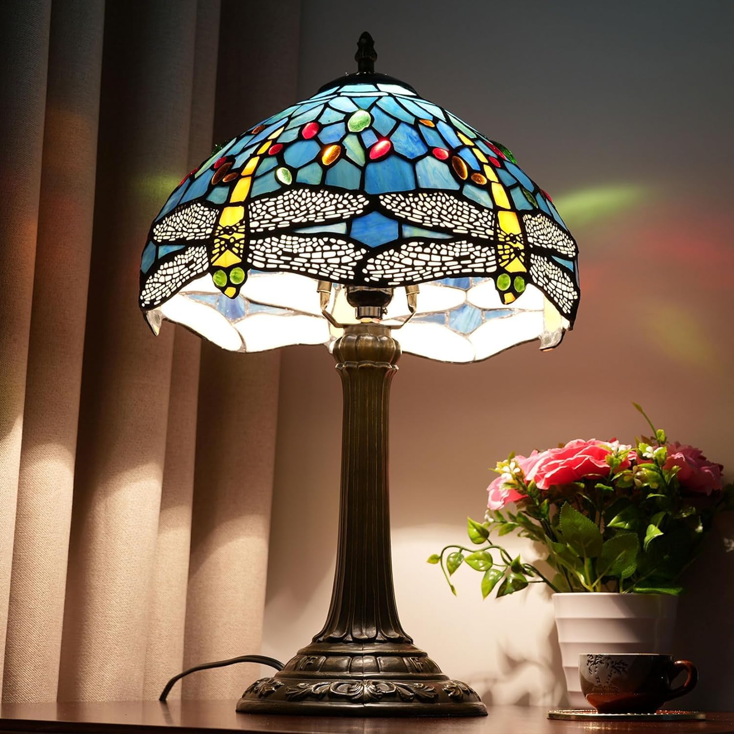 Lampa w stylu Tiffany'ego Witraż w stylu ważki Lampka nocna na biurko Lampka do czytania Wystrój Kochanka Dziewczyna Szafka nocna Sypialnia Salon Biuro w domu Komoda na biurko W12XH19 cali (a)