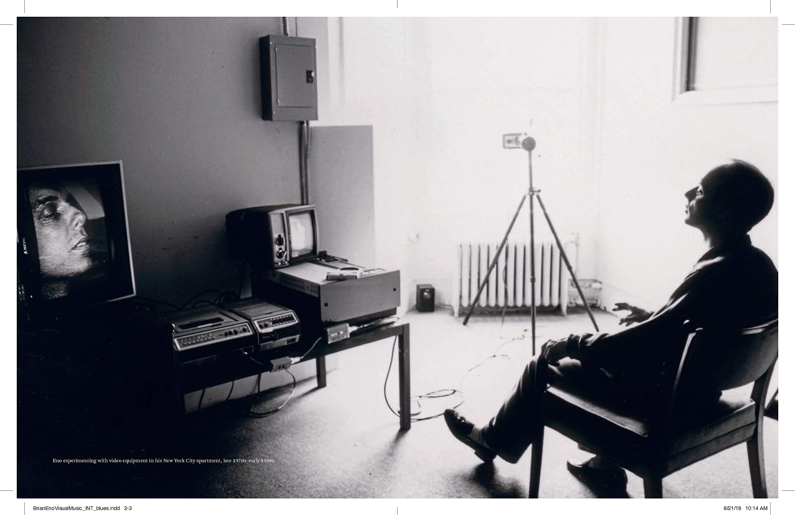 Brian Eno: Visual Music: (Art Books for Adults, Coffee Table Books with Art, Music Books) [Paperback] Scoates, Christopher - PT01