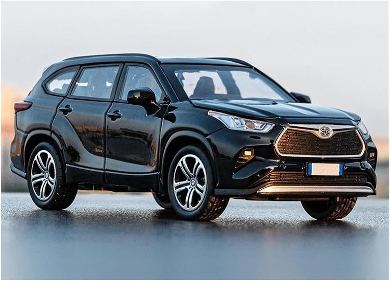 Scale car Model 1:32 for Highlander 2023 SUV Alloy Car Diecast Metal Vehicle Exhibition Area Model Suitable for Decoration(Black)