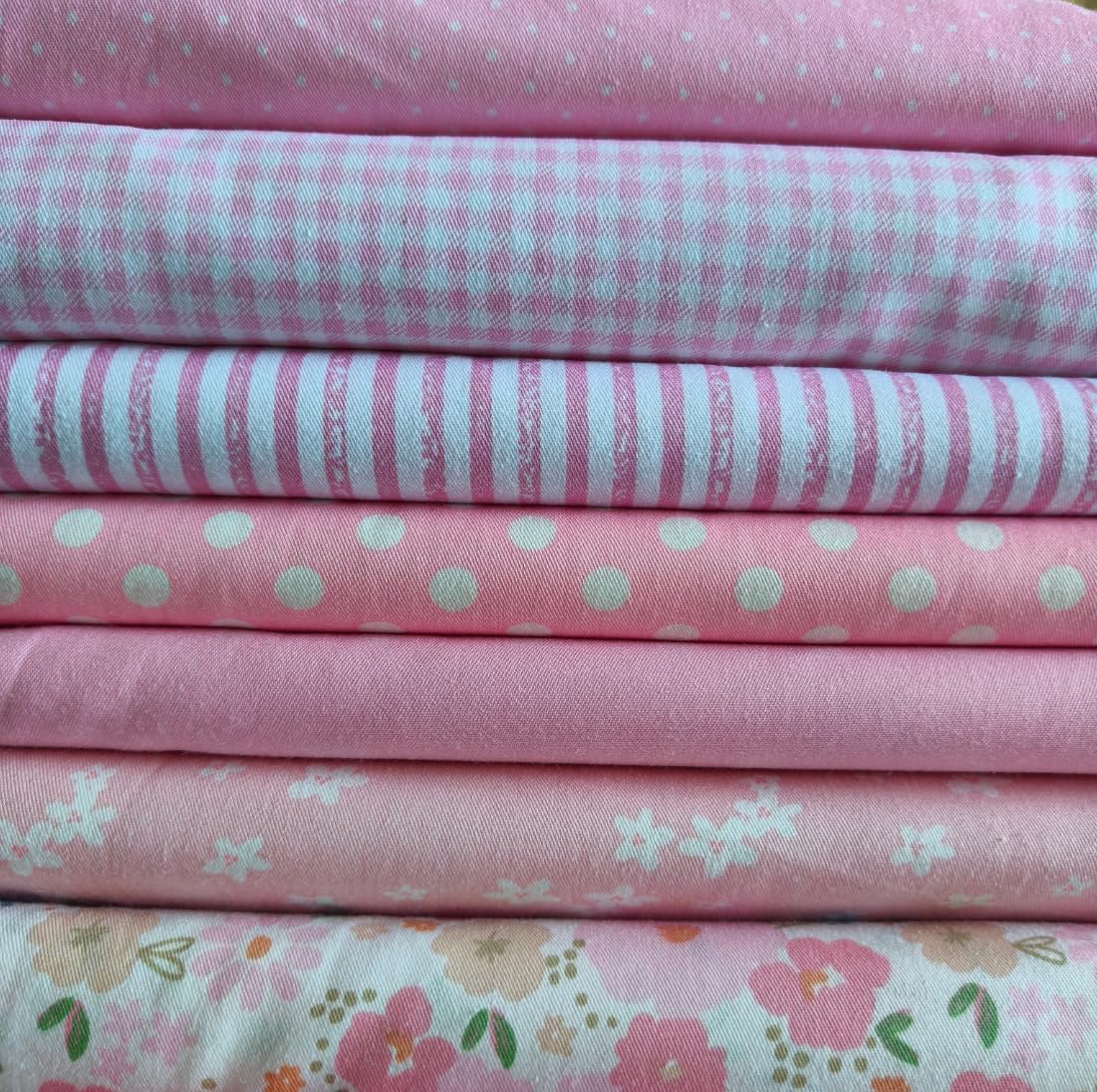 7PCS 25x 25 cm Quilting Fat Quarters Fabric Bundles, for Sewing Crafting,Print Floral Striped Polka Dot 100% Cotton Gingham Fabric (Mix Pink, 25 * 25cm)-image-24