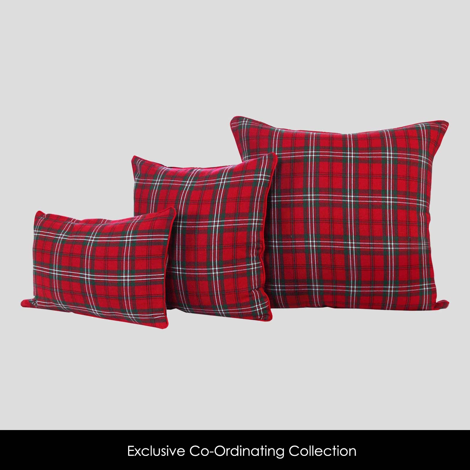 HOMESCAPES Coppia di tende pronte a scacchi in stile scozzese della serie Edward 100% cotone ad asole cucite a mano pesanti non rugose facili da mantenere lavabili in casa Rosso/Verde 137 x 228 cm