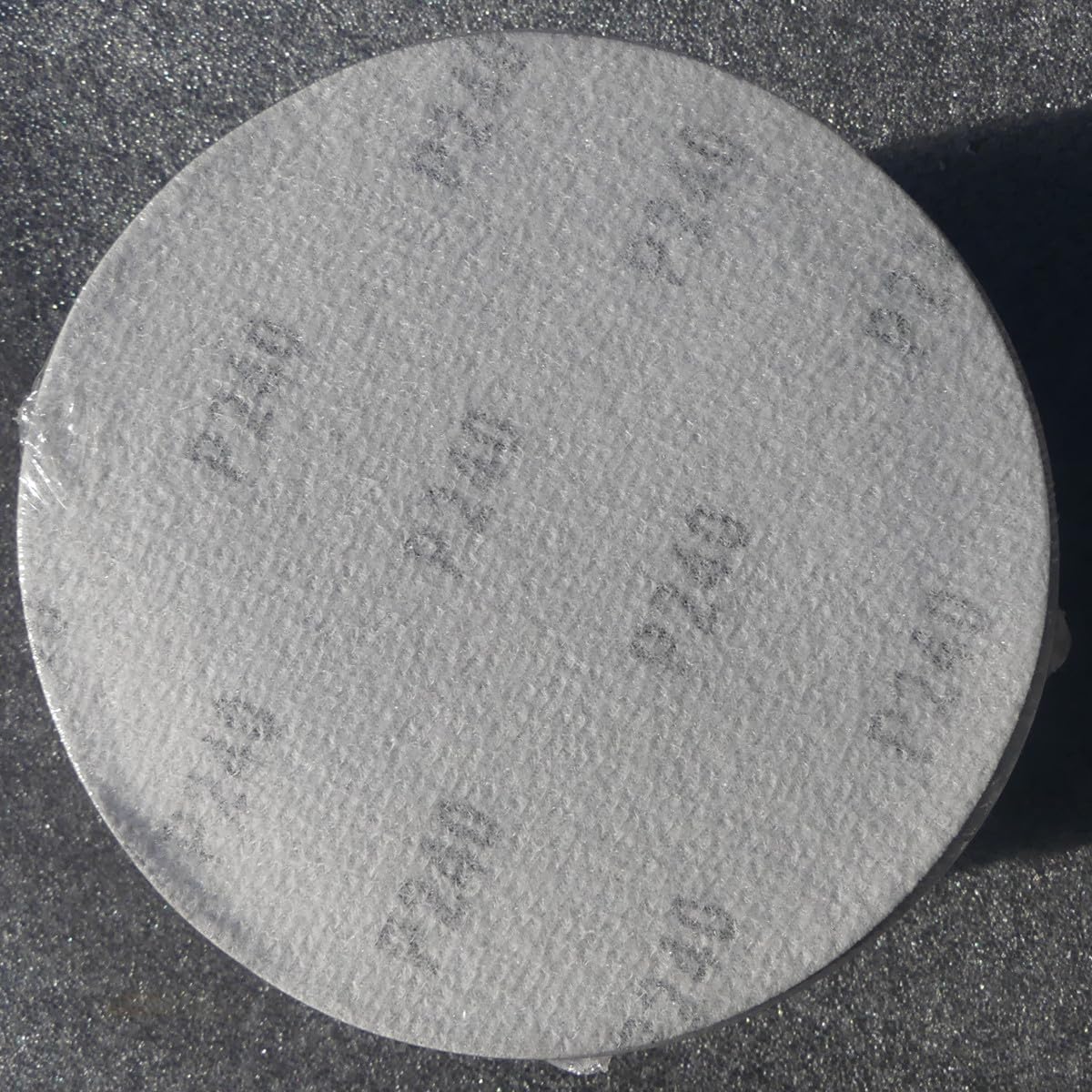 100 dischi abrasivi KleTT Ø 150 mm, senza fori, grana P240, carta vetrata, dischi adesivi per cartongesso, levigatrice orbitale