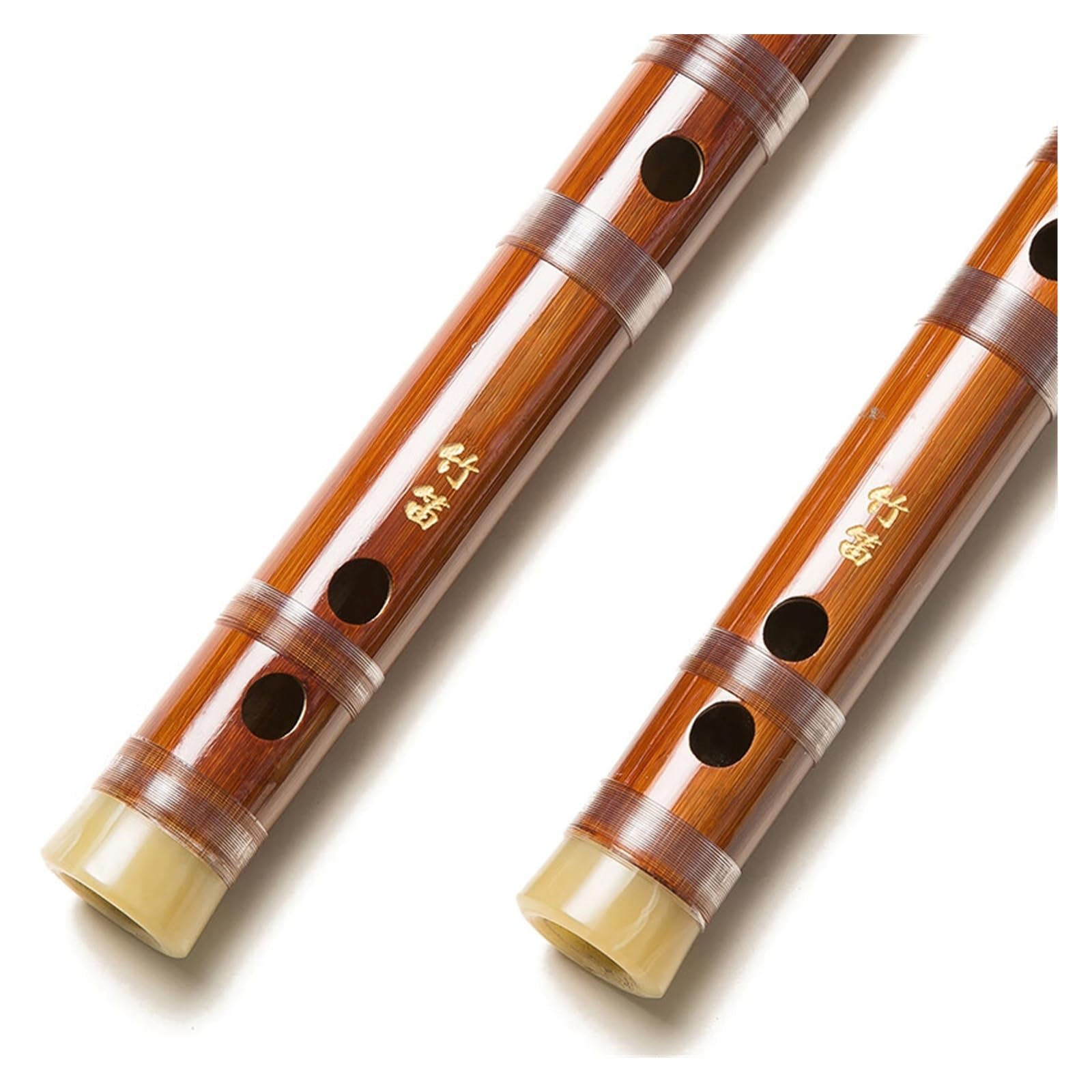 flauto di bambù Pratica per principianti di flauto traverso con flauto di bambù che suona lo strumento flauto di bambù(D key)