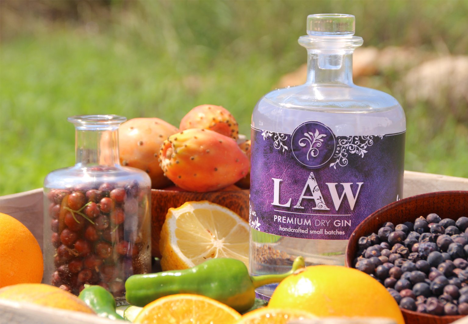 Law Premium Dry Gin Ibiza - 3 x 70cl