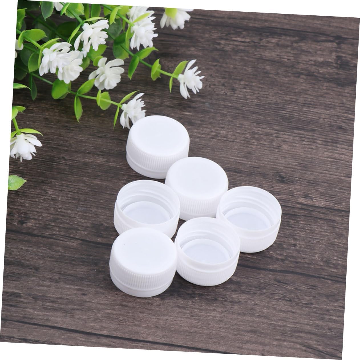 Amosfun 600pcs Plastic Bottle Caps for Crafts Making Leak Lids for Water Bottles for Home Education and Art Projects Easy to Replace