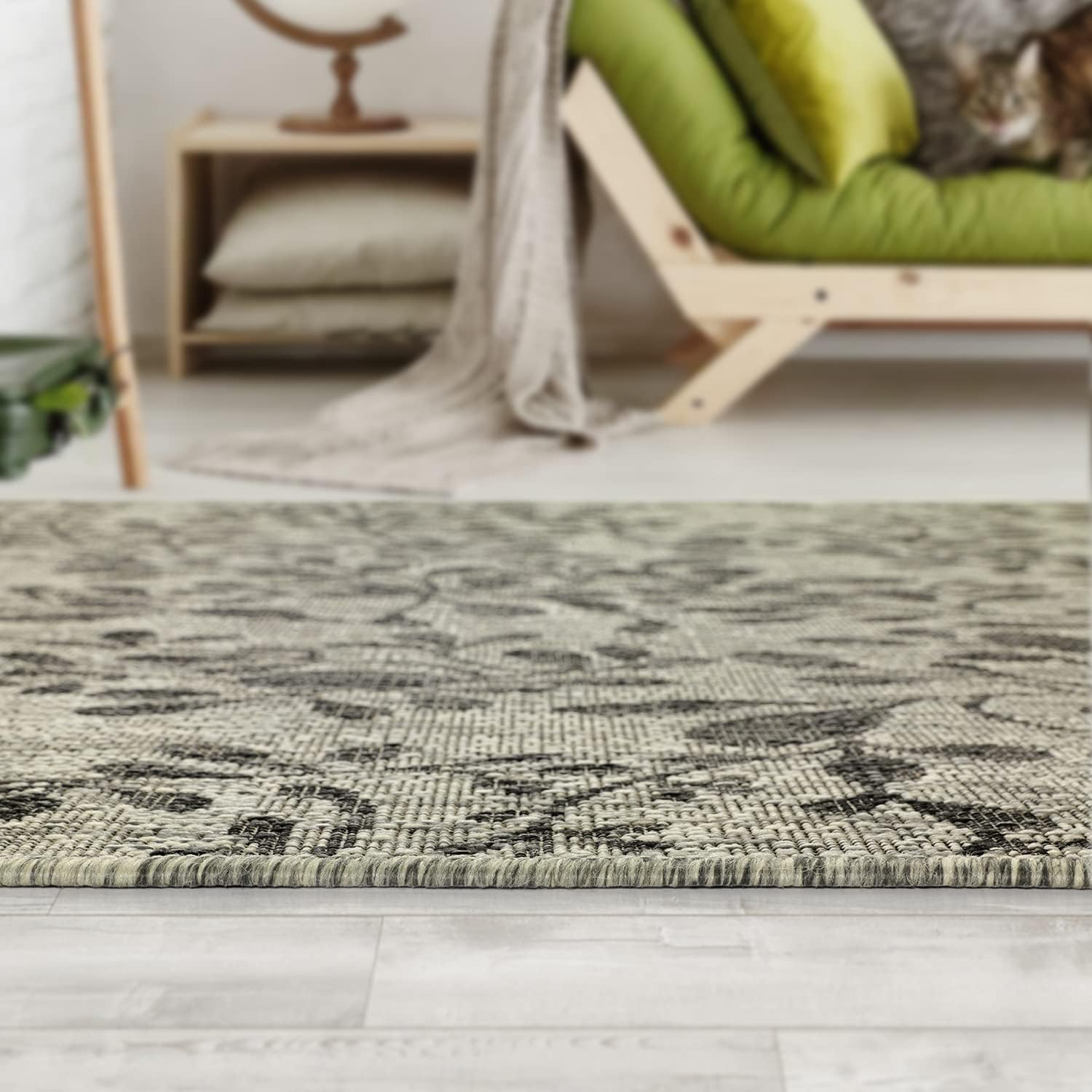 Antep Rugs Patio 6x9 Outdoor/Indoor Floral Area Rug (Gray, 6'7" x 9')