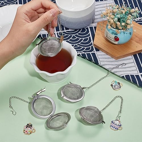 Miniatura 2 de UNICRAFTALE Juego de 4 coladores de té de malla de acero inoxidable 304 con colgantes de esmalte de aleación, juego de colador de té redondo con