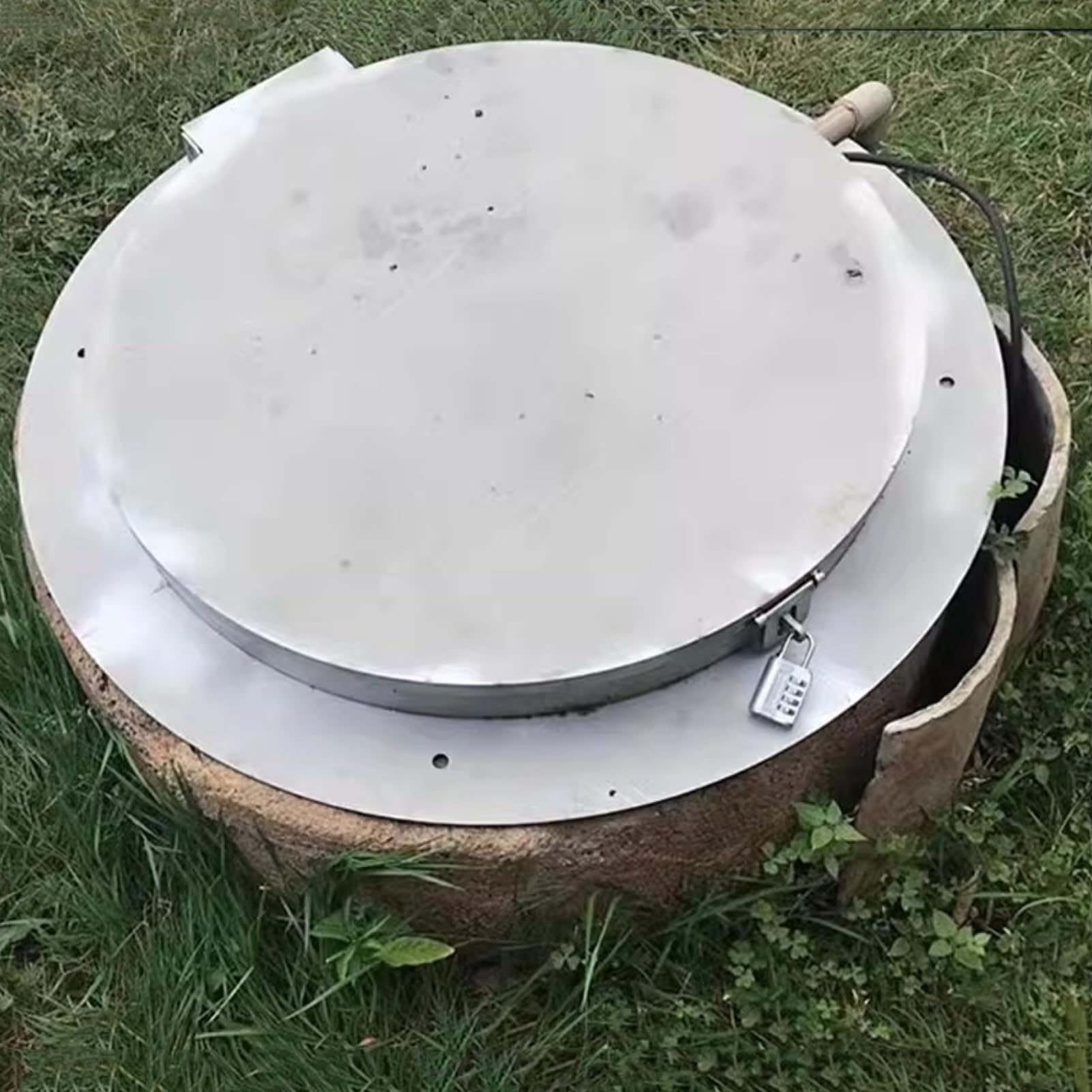 Copertura per pozzetto bloccabile, patta a 90°, copertura rotonda per albero, coperchio di scarico in acciaio inox, copertura di accesso per fognature pesanti (70 cm / 27.5in) per soluzioni di