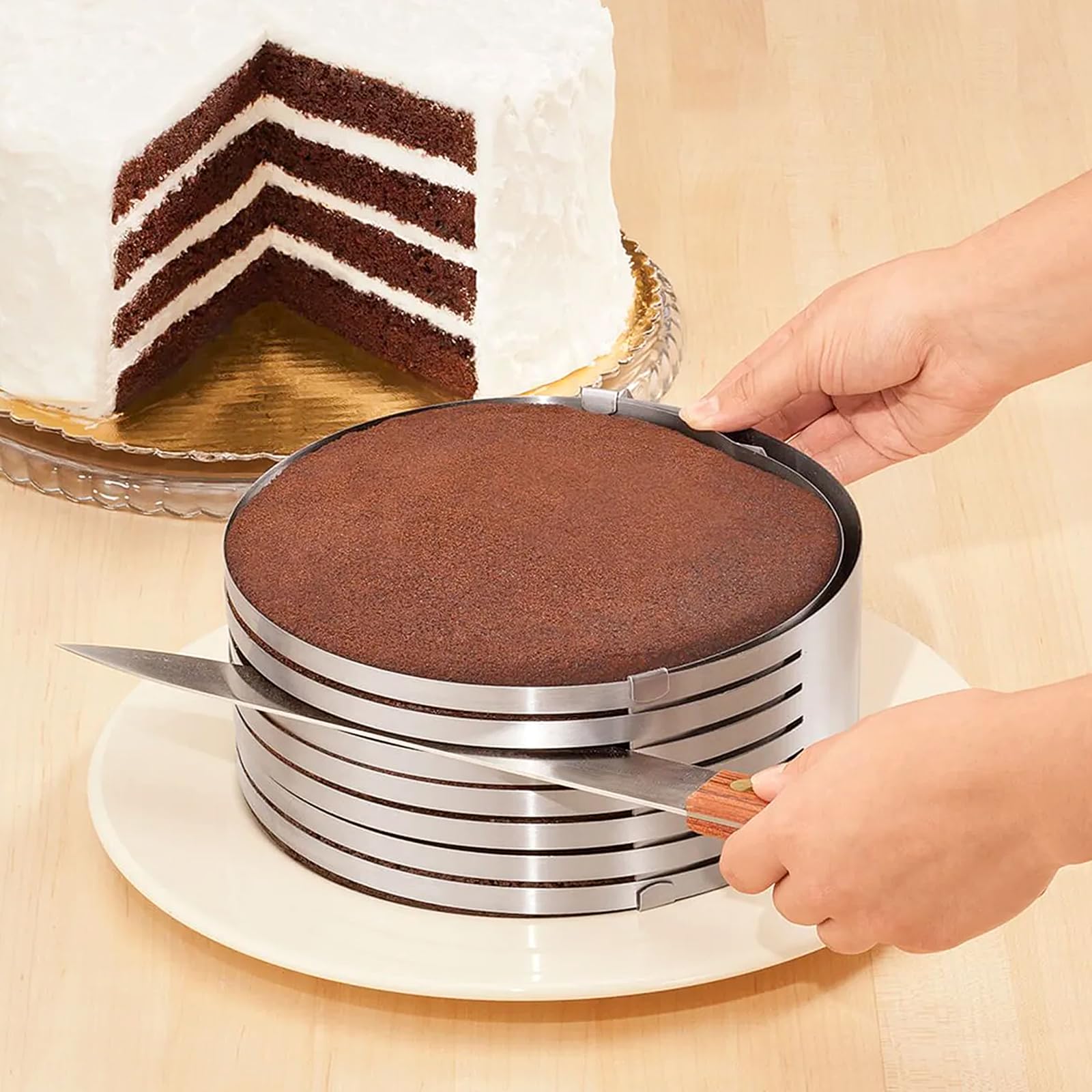 KEILEOHO Lot de 2 trancheuses à gâteau en acier inoxydable réglable 7 couches avec diamètre respectif de 15,2 à 20,3 cm et 22,9 à 30,5 cm de haut et 1 emporte-pièce réglable