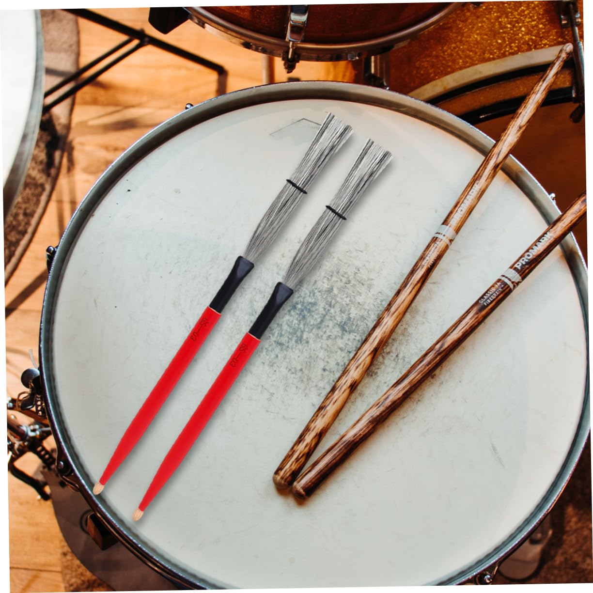 HEMOTON 1 Pair Carbon Steel Drum Wooden Handle Brush for Jazz Drums Red Drum Wire Brush Set