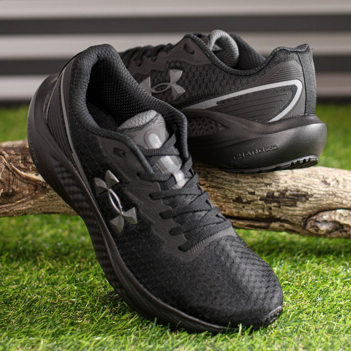 Tênis de Corrida Under Armour Charged Wing 2 Masculino