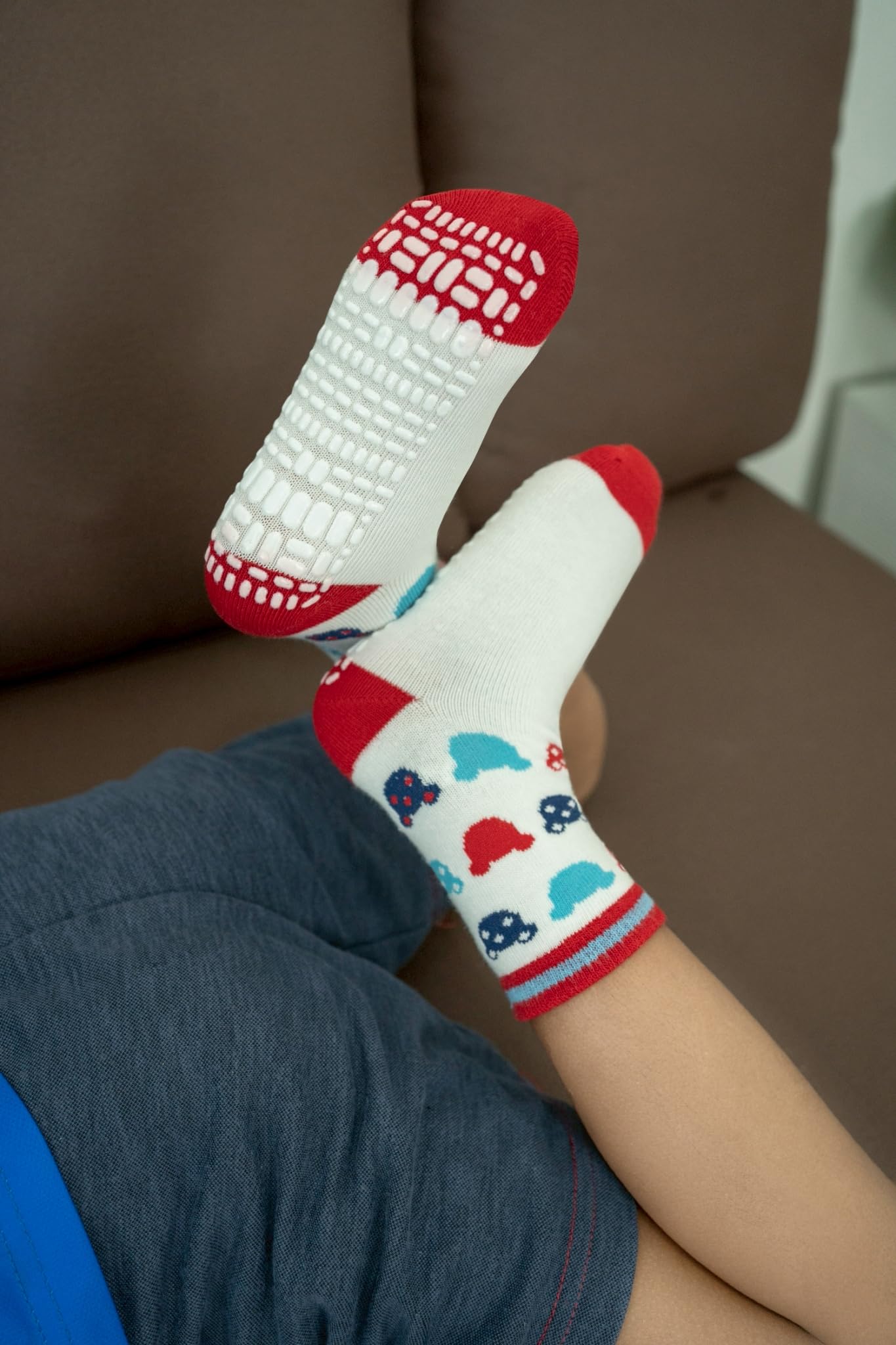 RATIVE Calcetines de algodón antideslizantes para niños y niñas con agarres