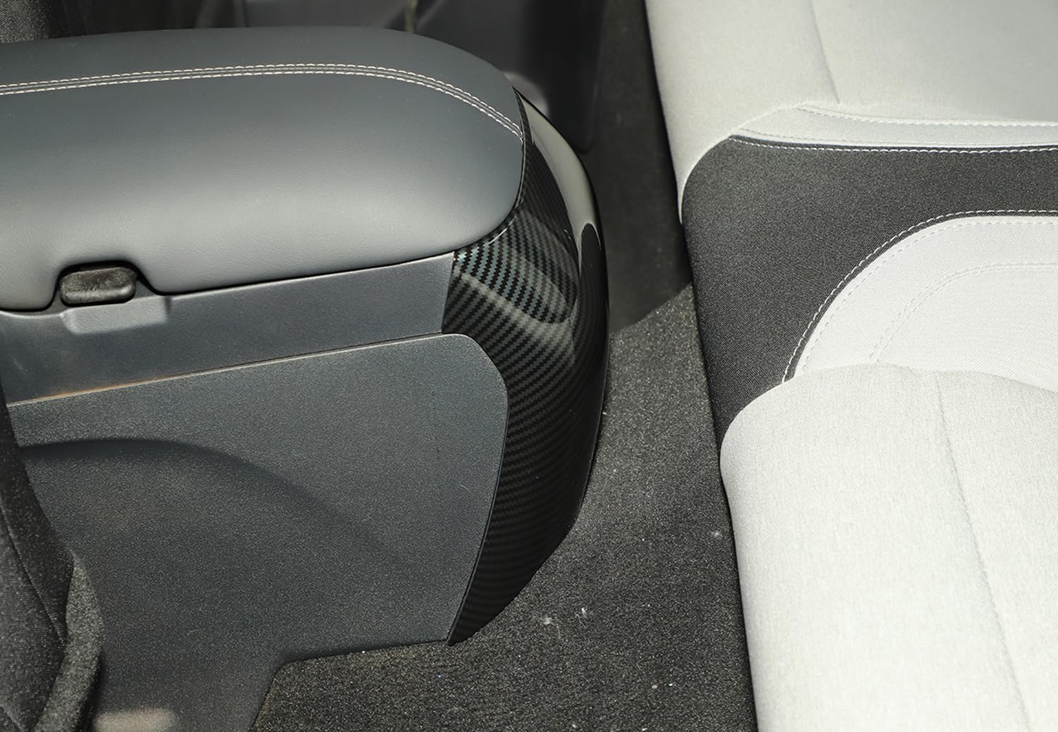 Rear Air Vent Outlet Cover Center Console Armrest Box Rear Row Anti-kick Protection Trim Frame for Ford Mustang 2024 2025 Interior Accessories, Carbon Fiber Look