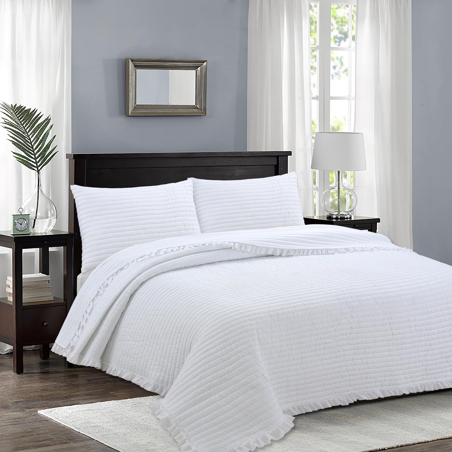 HaraDeco Colcha Blanca con Volantes Lisa - Colcha de Verano Ligera con 2 Fundas de Almohada - Cubrecama para Todas Las Estaciones - Hogar y Hostelería - Cama Matrimonio 140/150 cm