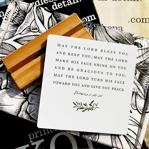 Miniatura 13 de Letrero de madera con versículos bíblicos con texto en inglés "Country Be Still and Know That I am God", decoración de escritorio cristiana