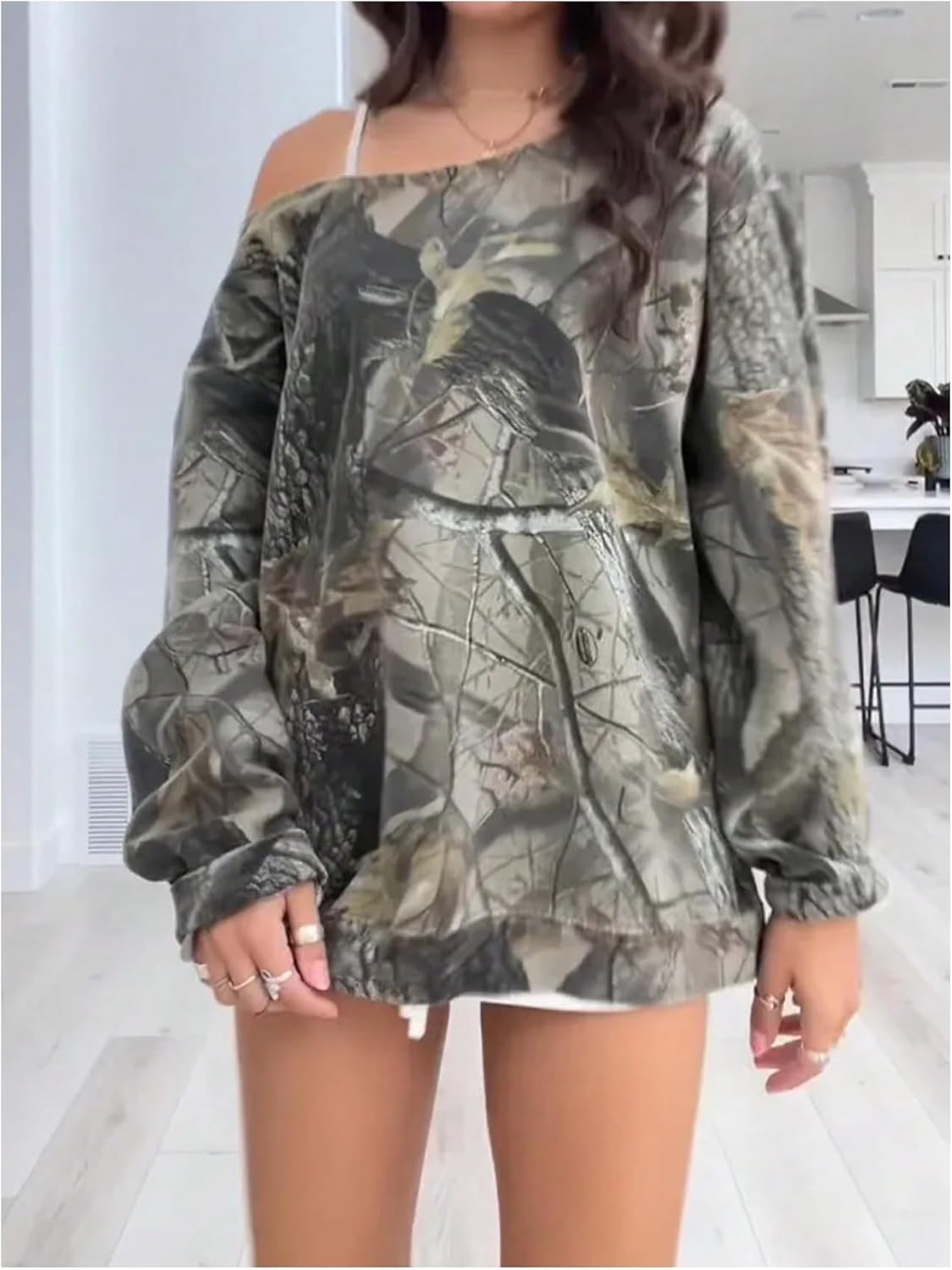 SOLY HUX Women's Off The Shoulder Sweatshirt Camo Shirts Long Sleeve Fall Oversized Tops - Image 3