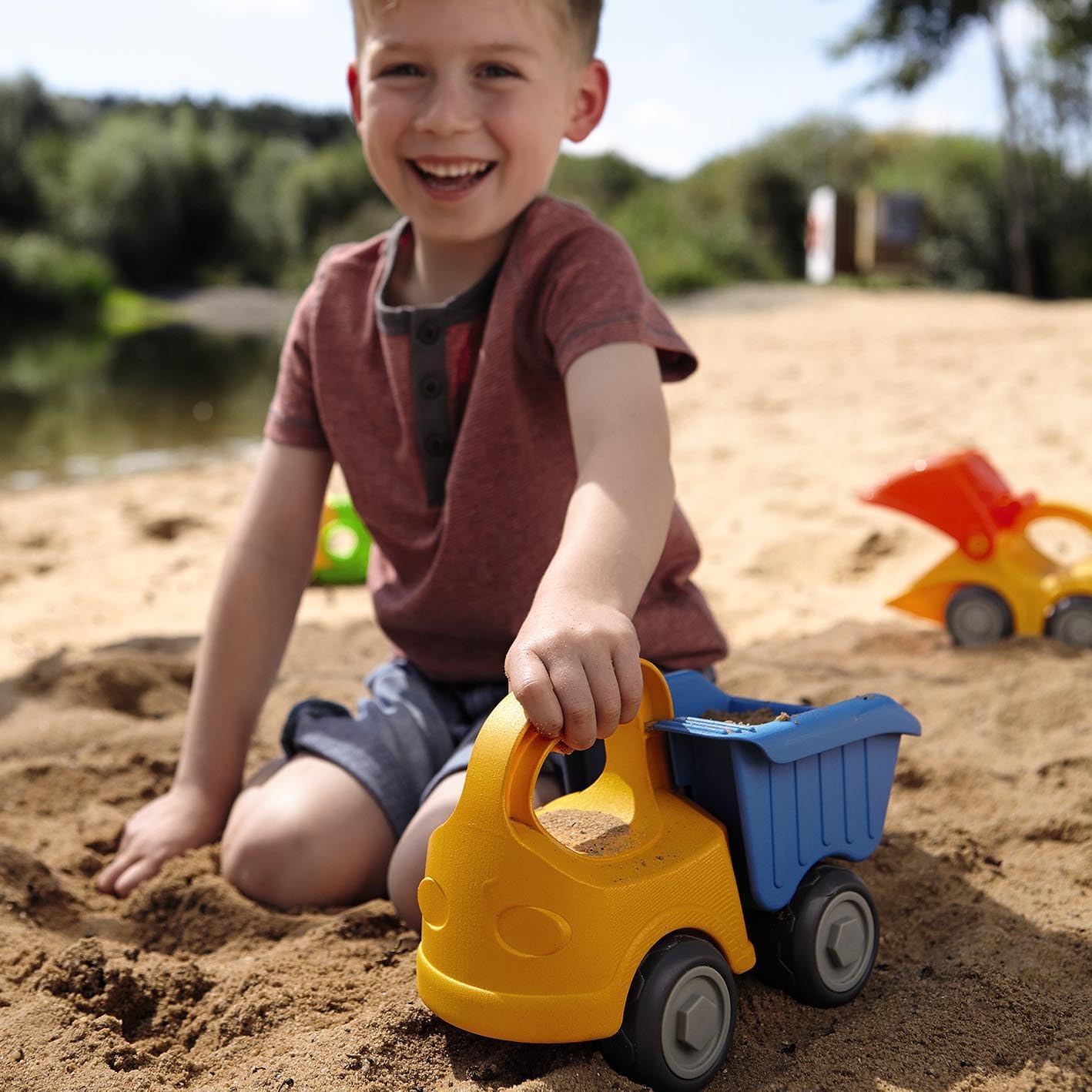 HABA Dump Truck Beach Toys for Toddlers, Construction Toys & Beach Essentials for Kids 18 Months+