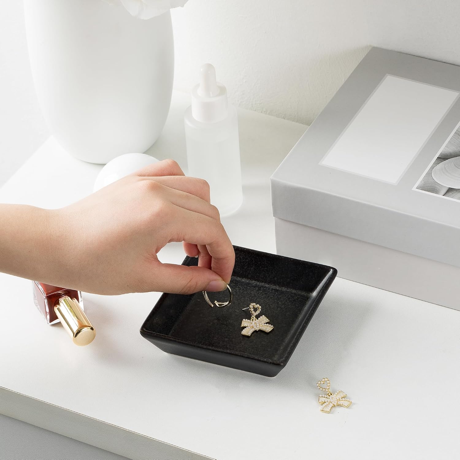 BEUNAIZER Ceramic Jewelry Dish, Square Ring Trinket Tray, Matte Black | Stylish accent for vanity, bathroom or entryway. Perfect for holding keys, coins or small accessories.
