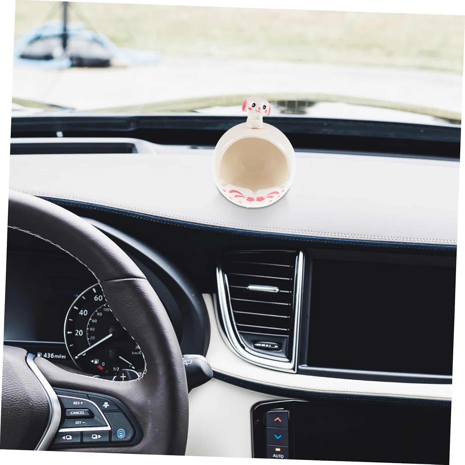 Gatuida Retro Style Automotive Ashtray Ceramic Rabbit Design Indoor Outdoor for Smokers Easy Cleaning