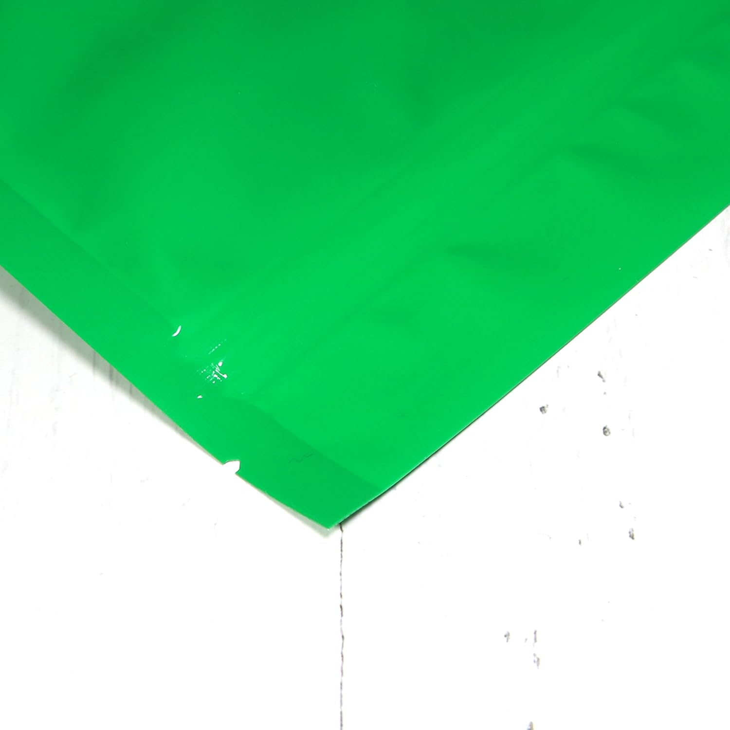 Double-Sided Matte/Glossy Color with Clear Round Window Stand-Up Pouch (100 Bags/Pack) (4" x 6.3", Glossy Green)