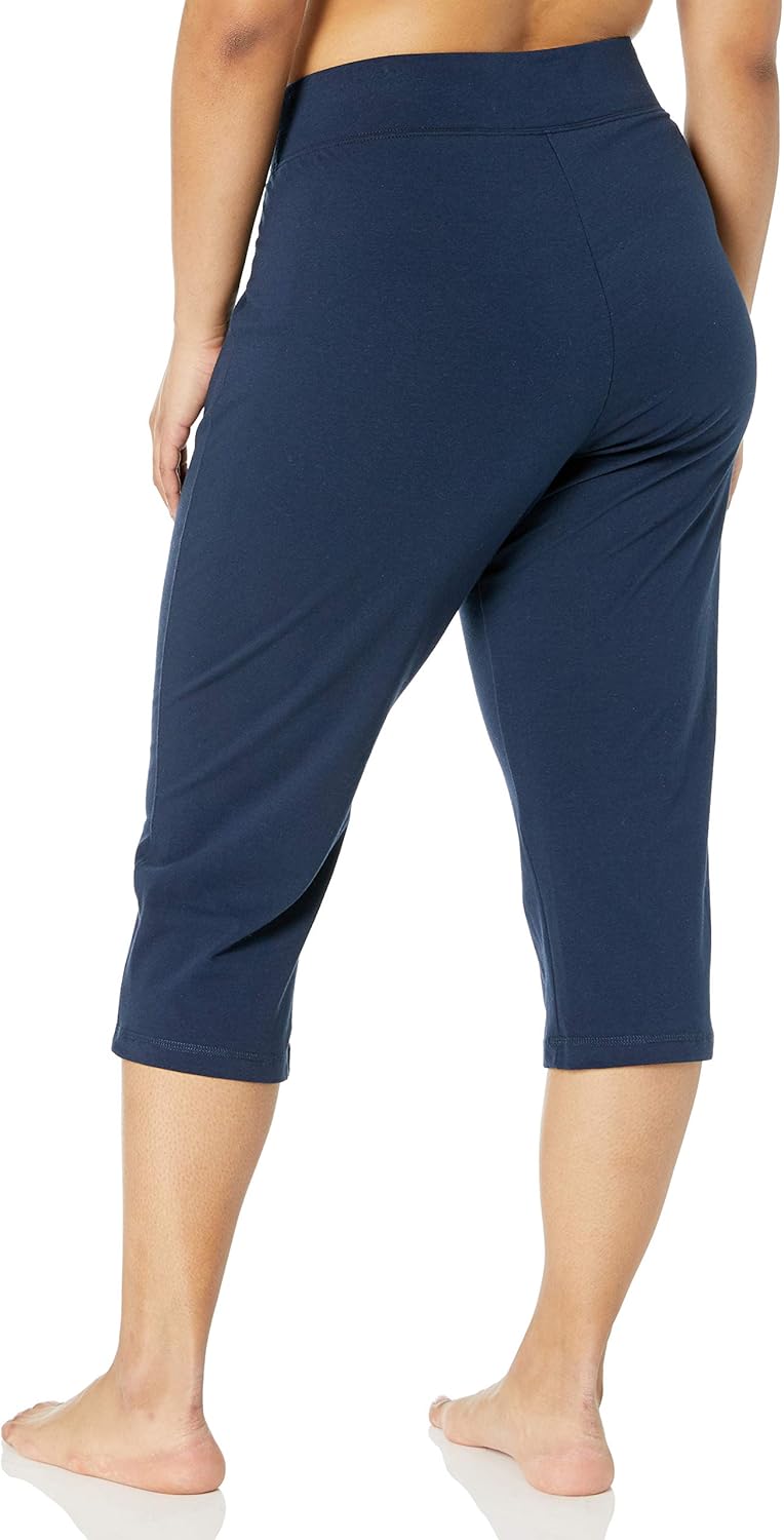 Danskin Women's Sleek Fit Yoga Crop Pant: Clothing