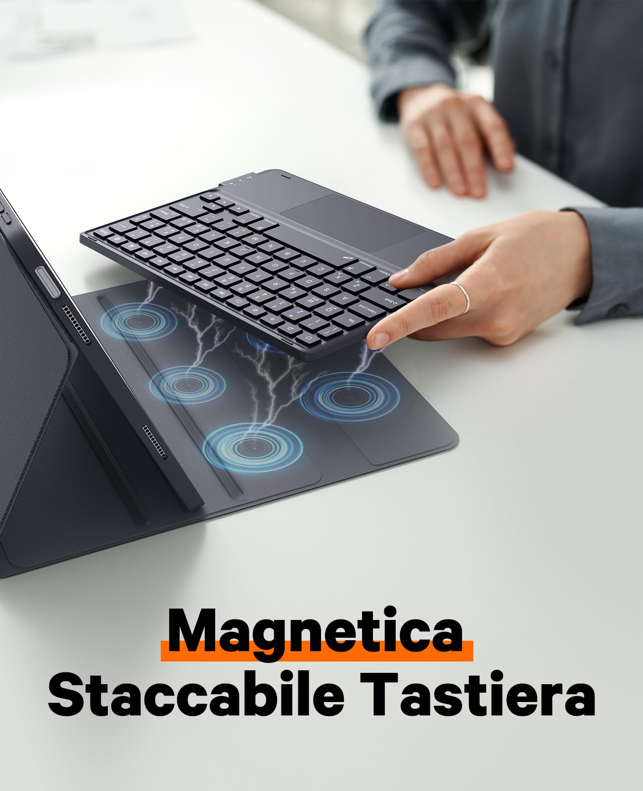 CHESONA Tastiera iPad 10 Generazione, Touchpad Intelligente, Cover con Tastiera iPad 10 Generazione 10.9” 2022, Retroilluminazione a 7 Colori, 2 Canali BT, Magnetica Italiano Bluetooth Tastiera, Nero