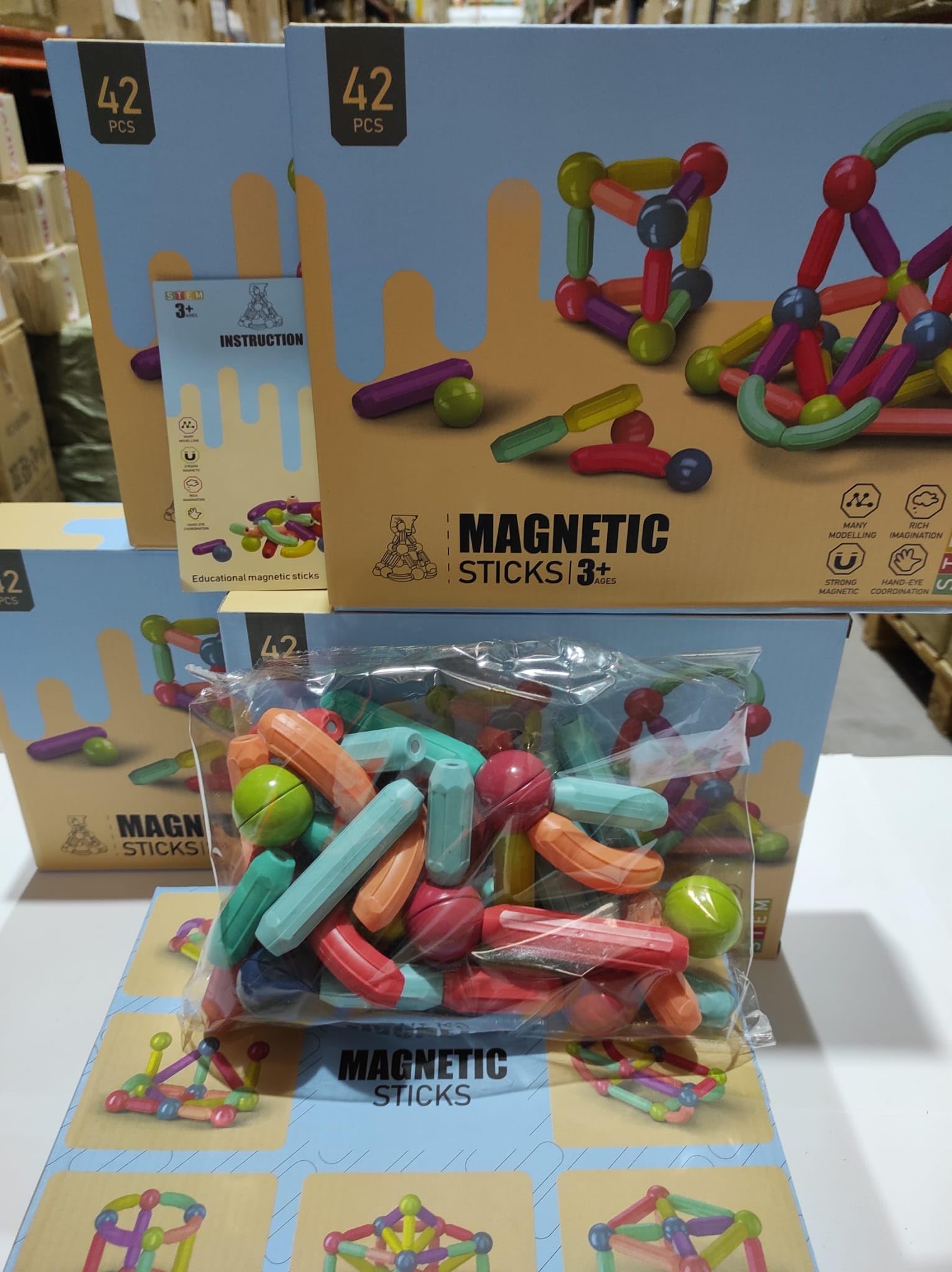 MayMax Juego de Bloques de Construccion Magneticos 42 Piezas - Juguete Educativo Que Estimula Creatividad y Logica, Piezas Grandes de Colores, Facil Montaje