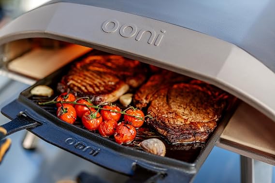 Ooni Koda 16 Gas Pizza Oven – 16 Gas Powered Outdoor Oven with 37 mBar Regulator and Gas Hose, Gas powered Portable Pizza Oven - Foundry Black [Energy Class A]