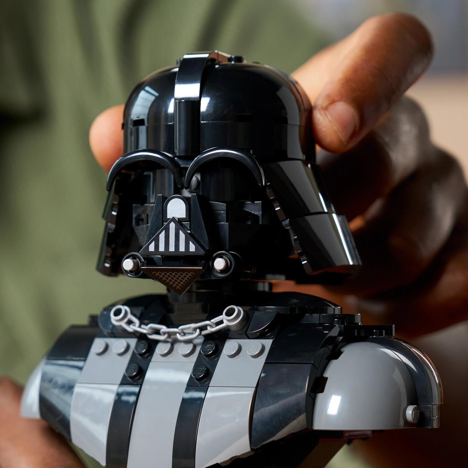 LEGO Star Wars 75439 Darth Vader Büste - Modellbau für Erwachsene - inkl. sammelbarer Minifigur mit rotem Lichtschwert - Geschenkidee für Fans von Eine Neue Hoffnung
