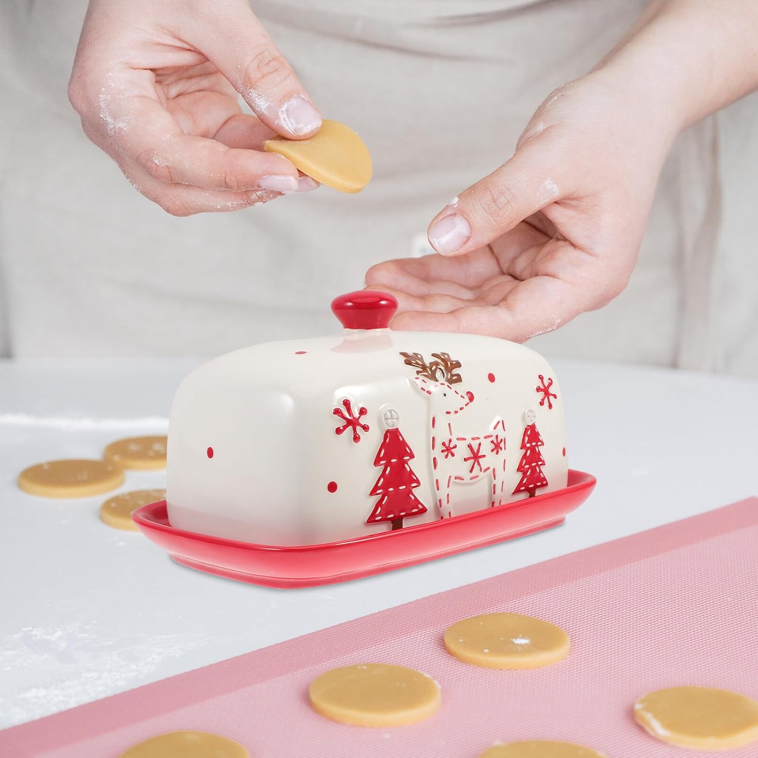 Christmas Style Ceramic Butter Dish with Lid Decorative Kitchen Butter Box for Home Party Restaurant Delicate Embossed Preservation Container for Counter Use