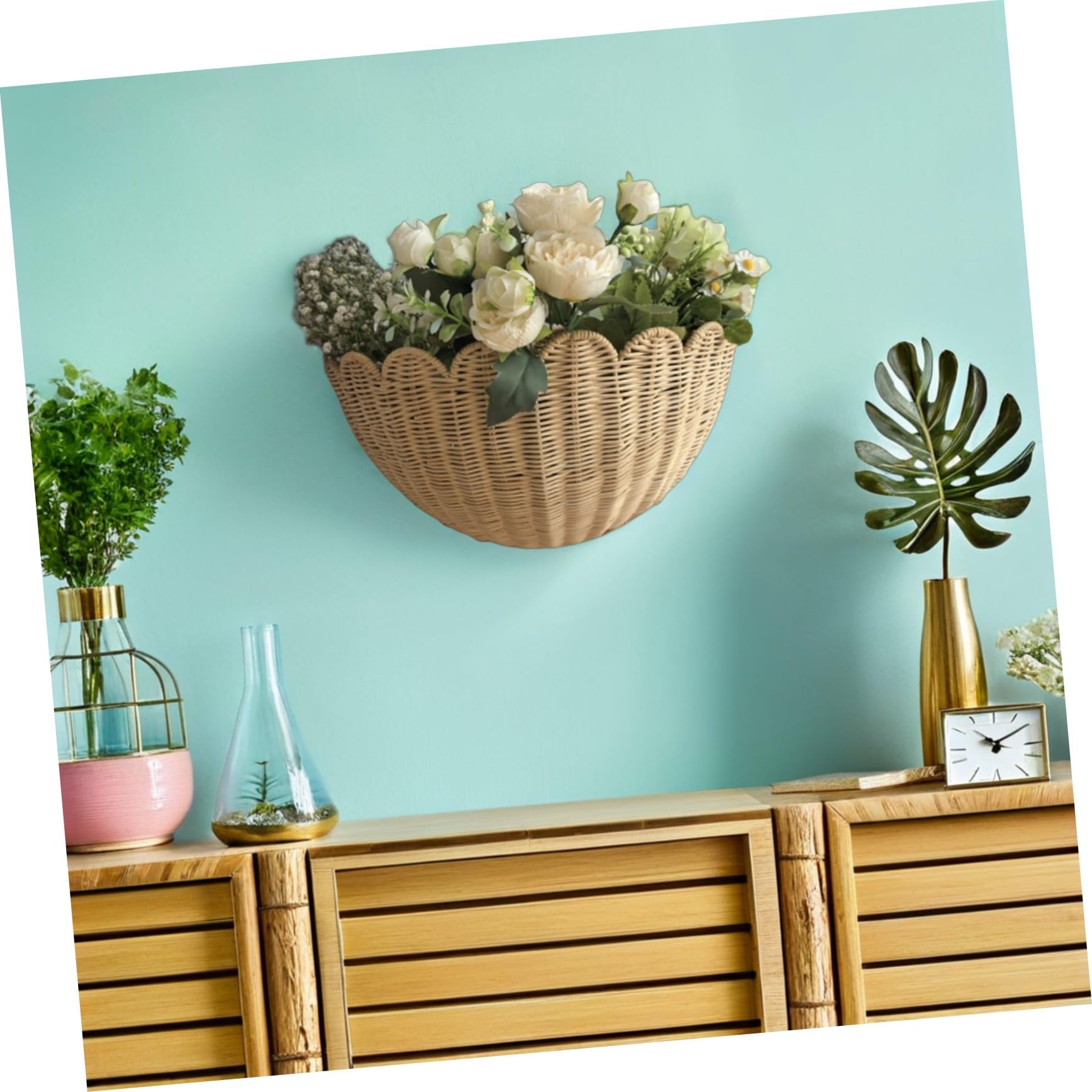 Panier Mural Rotin Tissé Main Panier de Rangement Suspendu pour Cuisine et Salle de Bain Décor Mural Naturel et Style Ferme Adaptable