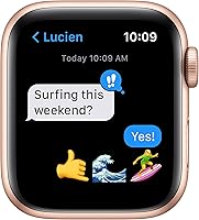 Vista 6 de Apple Reloj SE (GPS, 1.575 in) - Caja de aluminio dorada con correa deportiva Starlight - Regular con AppleCare+