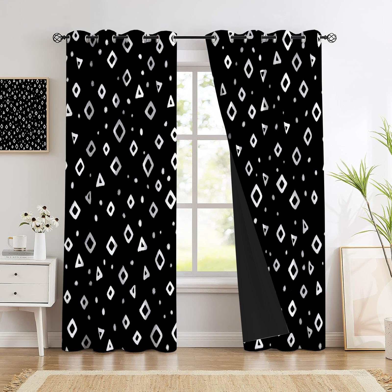 Rideaux de chambre géométriques noir et blanc pour créer une ambiance moderne